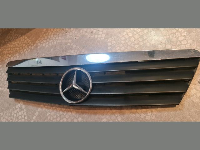 bontott MERCEDES-BENZ A-CLASS Hűtőrács