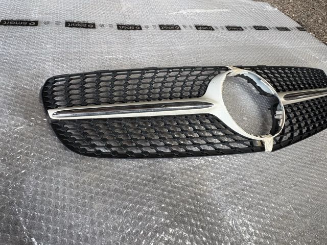 bontott MERCEDES-BENZ A-CLASS Hűtőrács