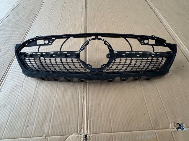 bontott MERCEDES-BENZ A-CLASS Hűtőrács