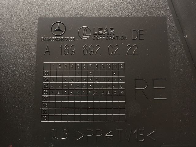 bontott MERCEDES-BENZ A-CLASS Jobb B Oszlop Burkolat