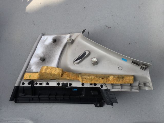 bontott MERCEDES-BENZ A-CLASS Jobb C Oszlop Burkolat