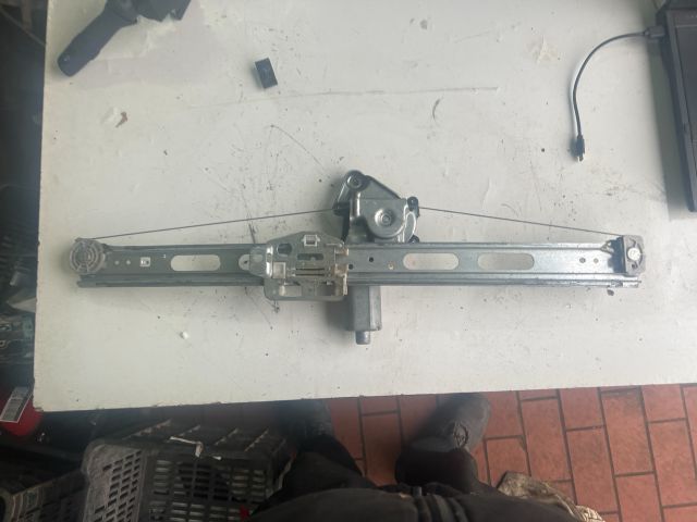 bontott MERCEDES-BENZ A-CLASS Jobb első Ablakemelő Motor