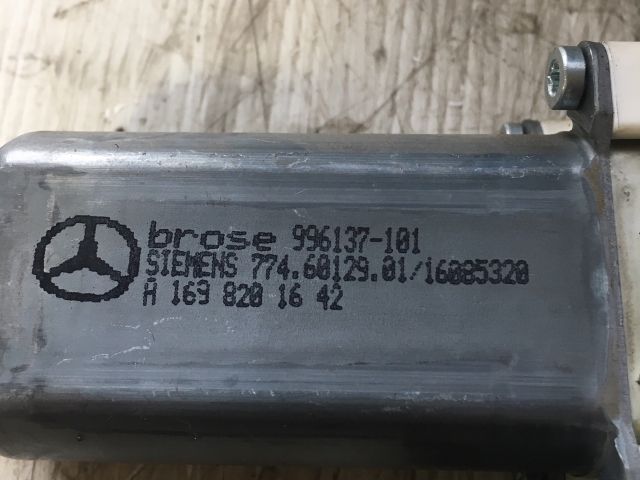 bontott MERCEDES-BENZ A-CLASS Jobb első Ablakemelő Motor