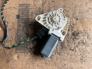 bontott MERCEDES-BENZ A-CLASS Jobb első Ablakemelő Motor