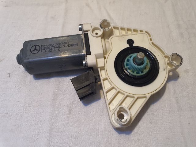 bontott MERCEDES-BENZ A-CLASS Jobb első Ablakemelő Motor