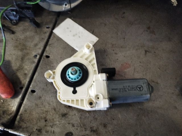 bontott MERCEDES-BENZ A-CLASS Jobb első Ablakemelő Motor