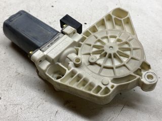 bontott MERCEDES-BENZ A-CLASS Jobb első Ablakemelő Motor