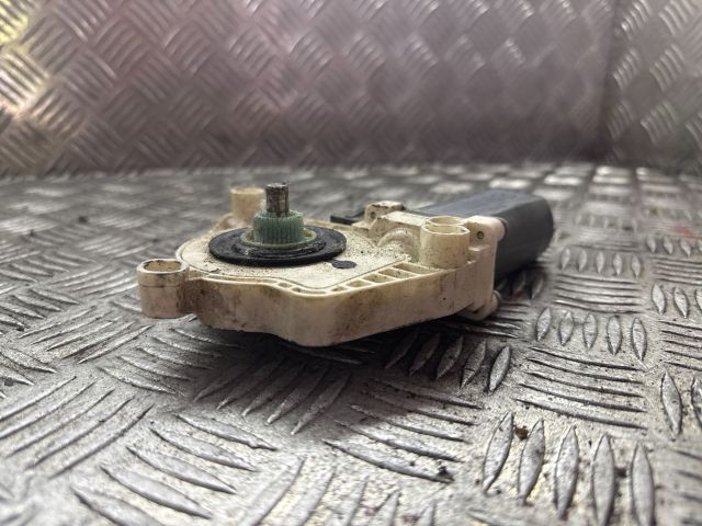 bontott MERCEDES-BENZ A-CLASS Jobb első Ablakemelő Motor