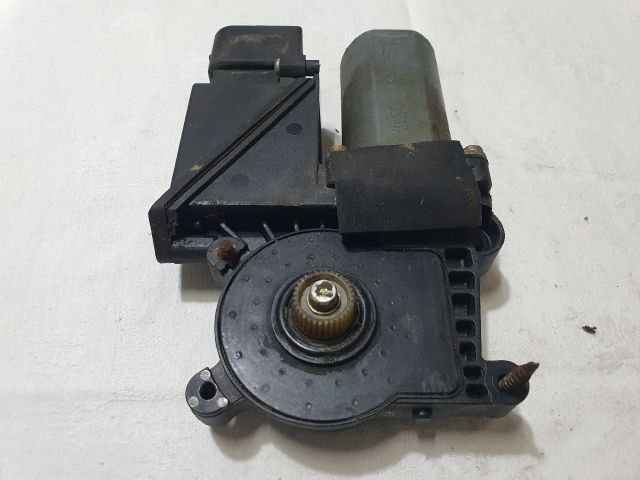 bontott MERCEDES-BENZ A-CLASS Jobb első Ablakemelő Motor