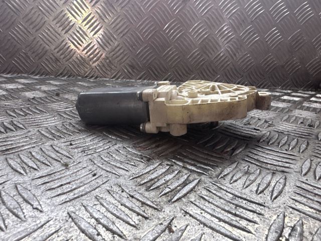 bontott MERCEDES-BENZ A-CLASS Jobb első Ablakemelő Motor