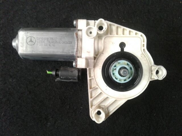 bontott MERCEDES-BENZ A-CLASS Jobb első Ablakemelő Motor