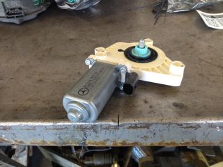 bontott MERCEDES-BENZ A-CLASS Jobb első Ablakemelő Motor