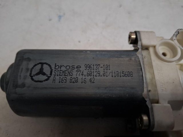 bontott MERCEDES-BENZ A-CLASS Jobb első Ablakemelő Motor