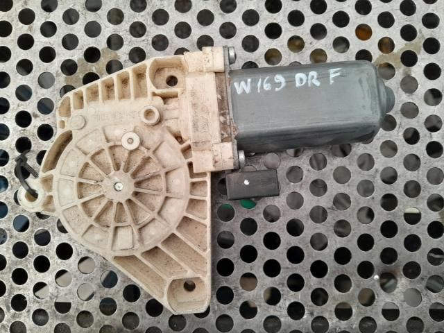 bontott MERCEDES-BENZ A-CLASS Jobb első Ablakemelő Motor