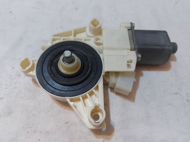 bontott MERCEDES-BENZ A-CLASS Jobb első Ablakemelő Motor