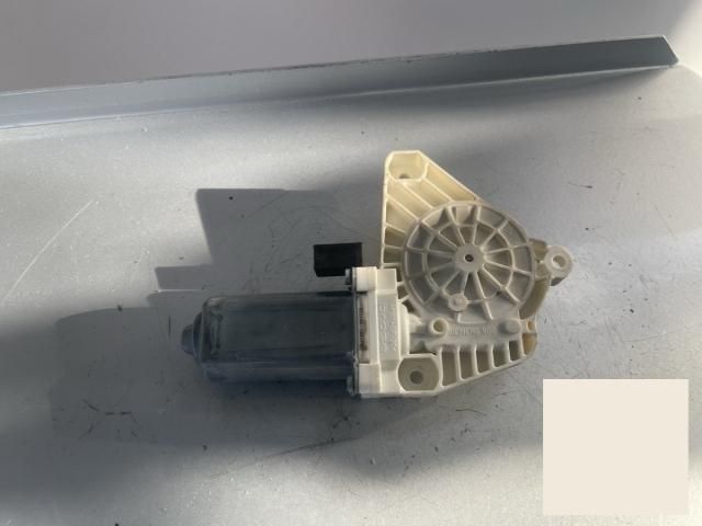 bontott MERCEDES-BENZ A-CLASS Jobb első Ablakemelő Motor