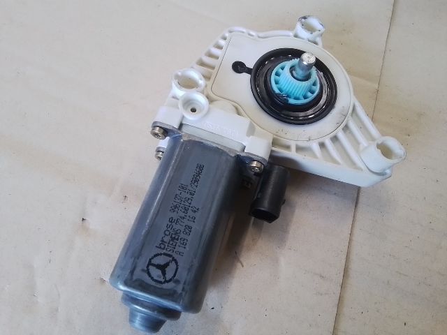 bontott MERCEDES-BENZ A-CLASS Jobb első Ablakemelő Motor