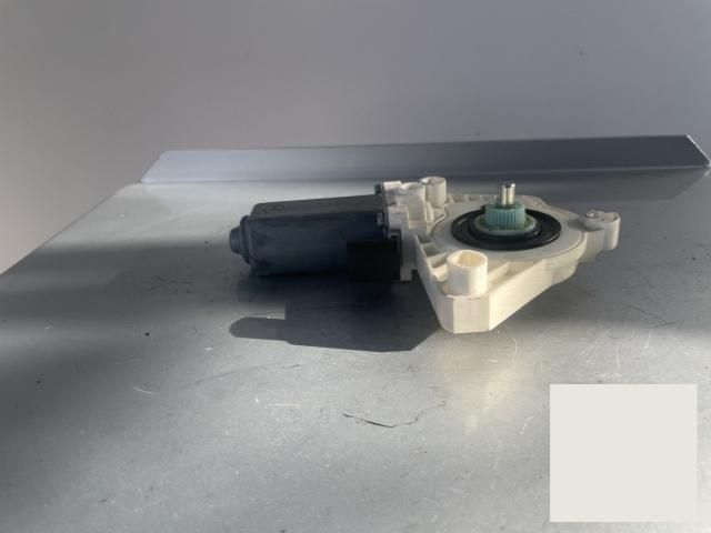 bontott MERCEDES-BENZ A-CLASS Jobb első Ablakemelő Motor