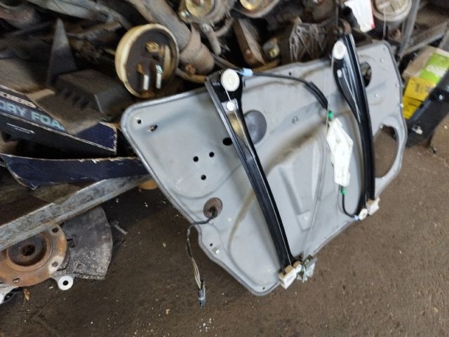 bontott MERCEDES-BENZ A-CLASS Jobb első Ablakemelő Szerkezet (Elektromos)