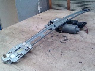 bontott MERCEDES-BENZ A-CLASS Jobb első Ablakemelő Szerkezet (Elektromos)