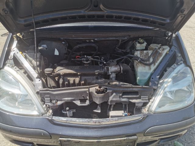 bontott MERCEDES-BENZ A-CLASS Jobb első Ajtó (Részeivel)