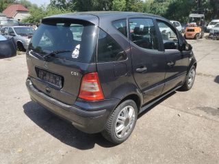 bontott MERCEDES-BENZ A-CLASS Jobb első Ajtó (Részeivel)