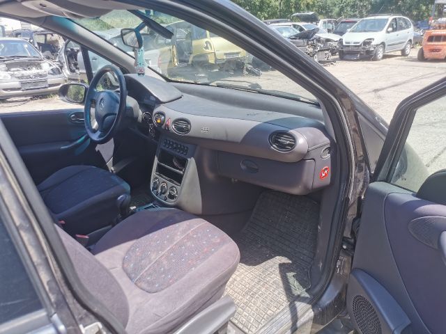 bontott MERCEDES-BENZ A-CLASS Jobb első Ajtó (Részeivel)