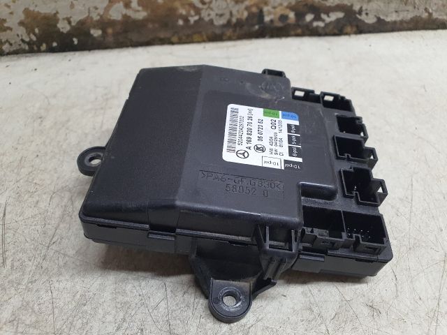 bontott MERCEDES-BENZ A-CLASS Jobb első Ajtó Vezérlőegység