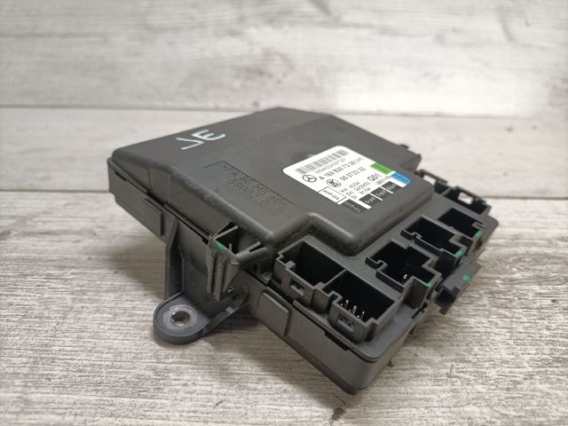 bontott MERCEDES-BENZ A-CLASS Jobb első Ajtó Vezérlőegység