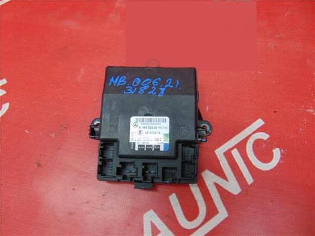 bontott MERCEDES-BENZ A-CLASS Jobb első Ajtó Vezérlőegység