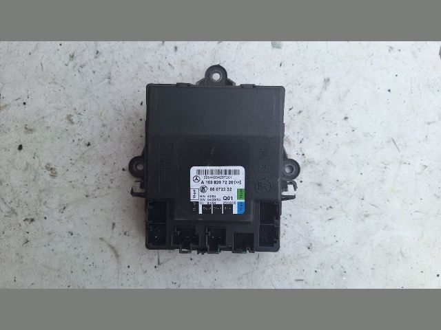 bontott MERCEDES-BENZ A-CLASS Jobb első Ajtó Vezérlőegység