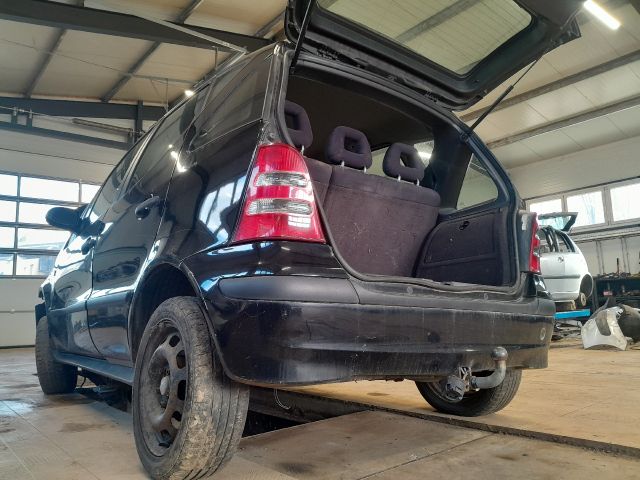 bontott MERCEDES-BENZ A-CLASS Jobb első Ajtózár