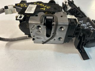 bontott MERCEDES-BENZ A-CLASS Jobb első Ajtózár