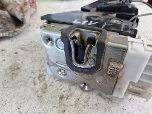 bontott MERCEDES-BENZ A-CLASS Jobb első Ajtózár