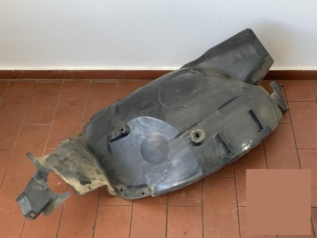 bontott MERCEDES-BENZ A-CLASS Jobb első Dobbetét (Kerékjárati, Műanyag)