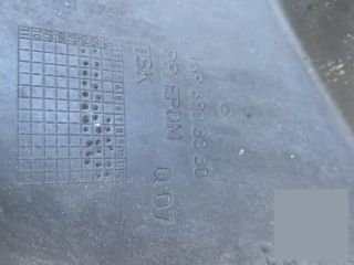 bontott MERCEDES-BENZ A-CLASS Jobb első Dobbetét (Kerékjárati, Műanyag)