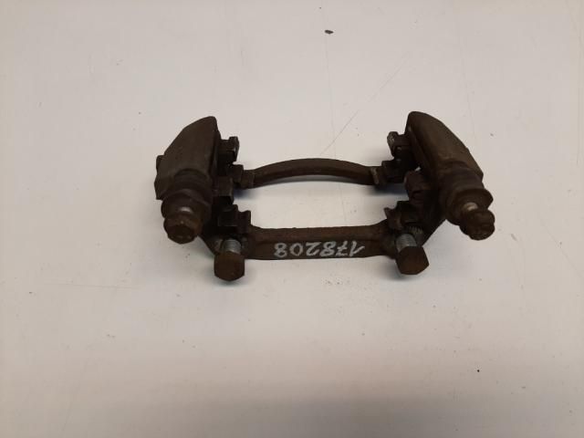 bontott MERCEDES-BENZ A-CLASS Jobb első Féltengely Tartó