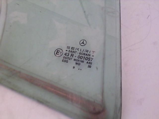 bontott MERCEDES-BENZ A-CLASS Jobb első Fixüveg (Ajtóban)