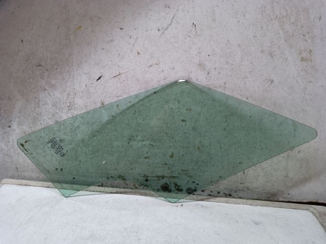 bontott MERCEDES-BENZ A-CLASS Jobb első Fixüveg (Ajtóban)