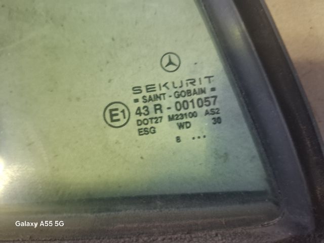 bontott MERCEDES-BENZ A-CLASS Jobb első Fixüveg (Ajtóban)