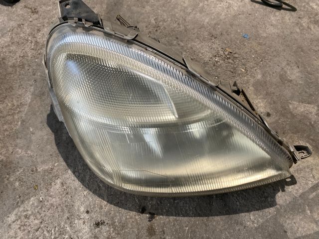 bontott MERCEDES-BENZ A-CLASS Jobb első Lámpabúra