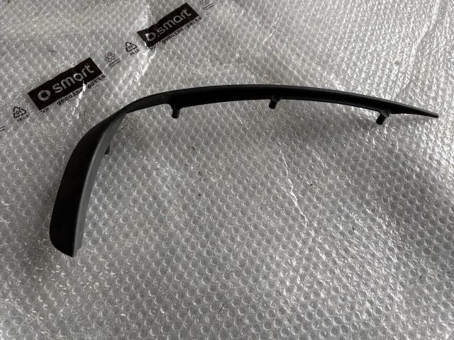 bontott MERCEDES-BENZ A-CLASS Jobb első Lökhárító Díszléc