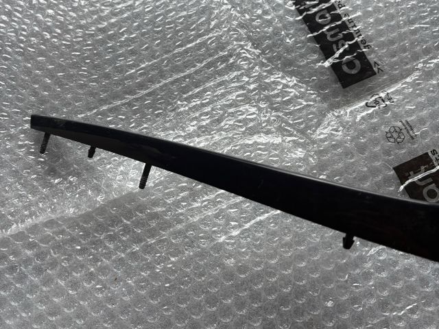 bontott MERCEDES-BENZ A-CLASS Jobb első Lökhárító Díszléc