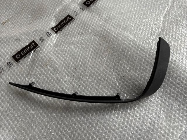 bontott MERCEDES-BENZ A-CLASS Jobb első Lökhárító Díszléc