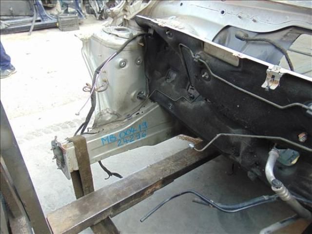 bontott MERCEDES-BENZ A-CLASS Jobb első Ütközéscsillapító