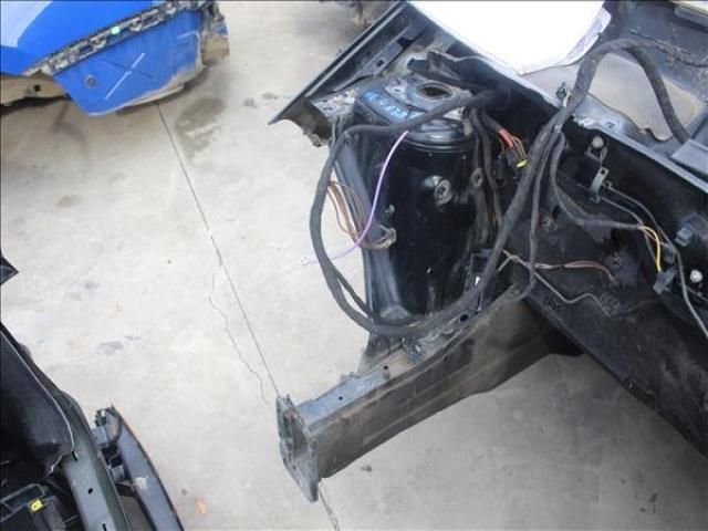 bontott MERCEDES-BENZ A-CLASS Jobb első Ütközéscsillapító