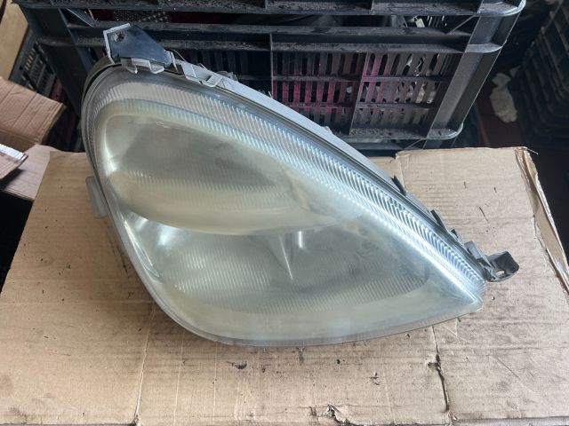 bontott MERCEDES-BENZ A-CLASS Jobb Fényszóró