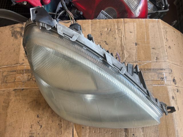 bontott MERCEDES-BENZ A-CLASS Jobb Fényszóró