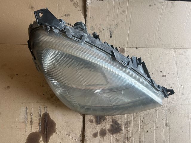 bontott MERCEDES-BENZ A-CLASS Jobb Fényszóró