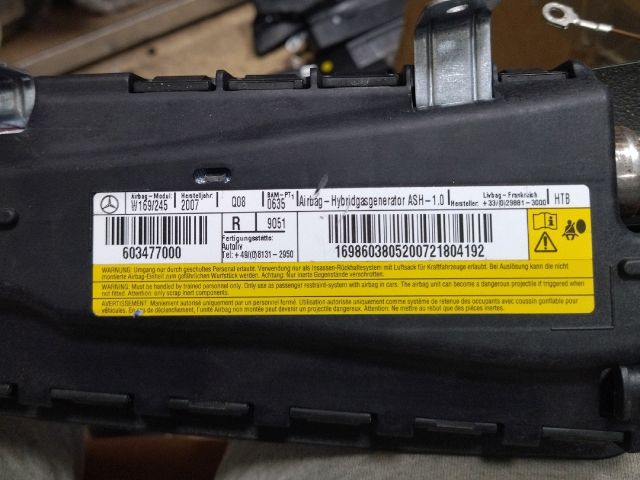 bontott MERCEDES-BENZ A-CLASS Jobb Függönylégzsák és Oldallégzsák